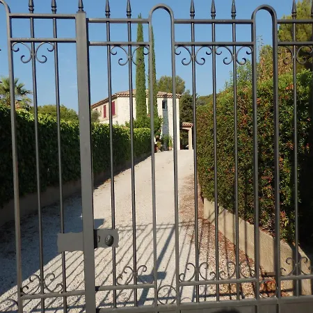 Hébergement de vacances Les Arbousiers La Cadiere-d'Azur
