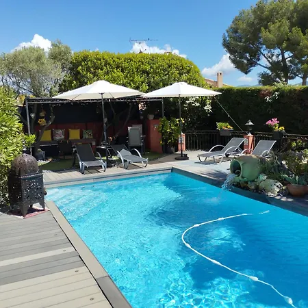 Hébergement de vacances Les Arbousiers *